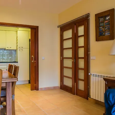 A-1 Llafra Apartment *